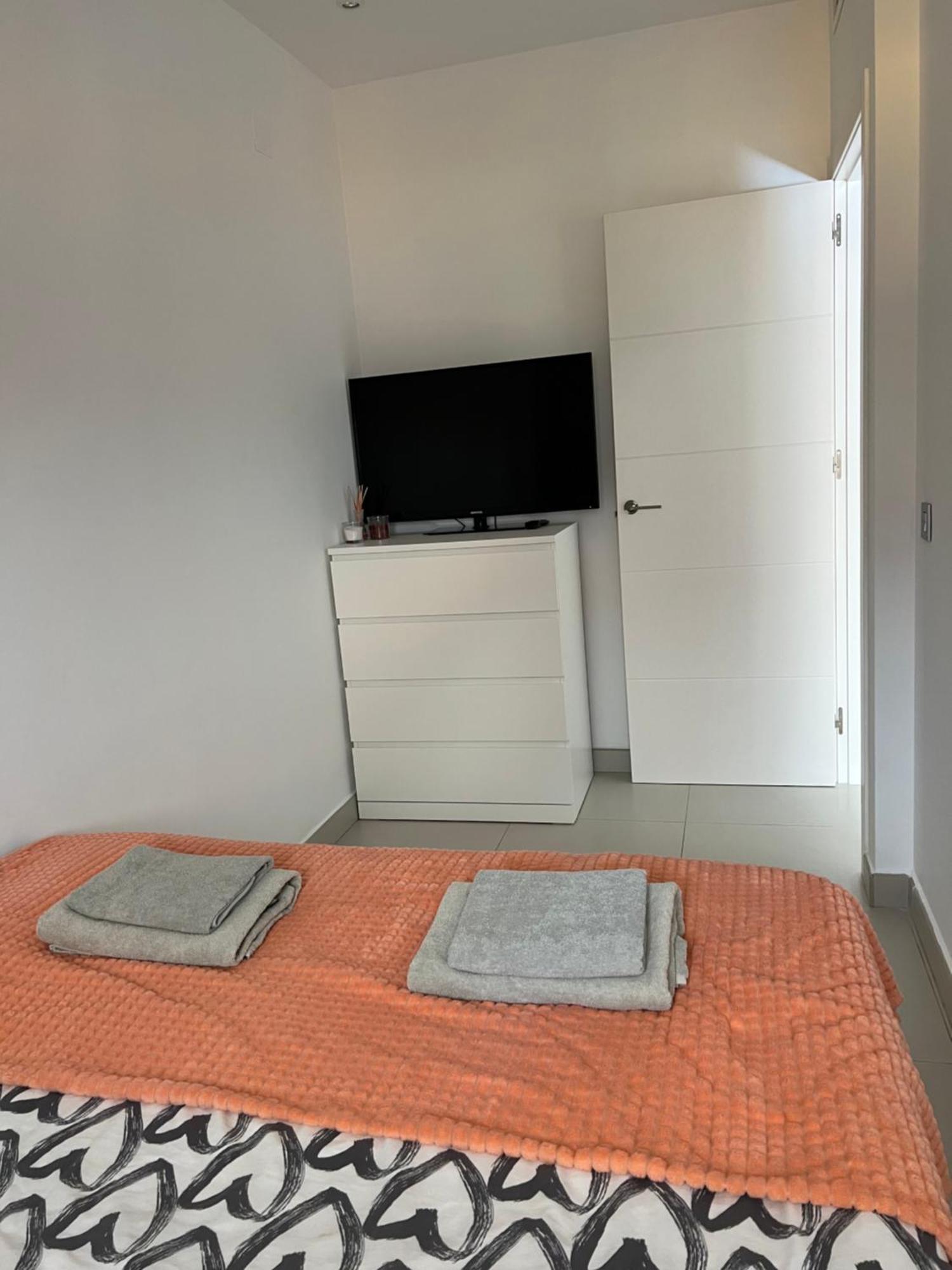Beach Apartment Torrevieja Ngoại thất bức ảnh
